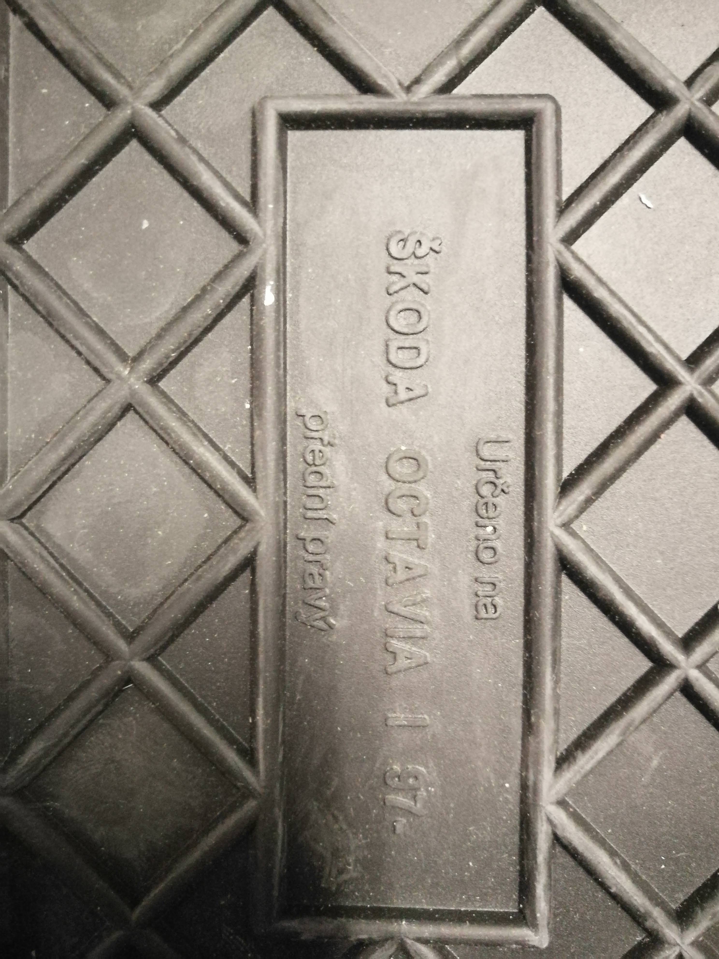 Rignum autokoberce gumové přesné -Škoda Octavia I /  (97)